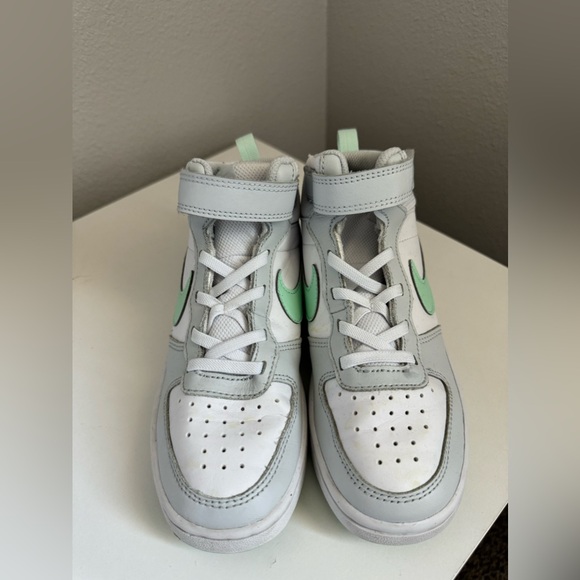 Kids' Court Borough 2 High Top Sneaker - Picture 3 of 3